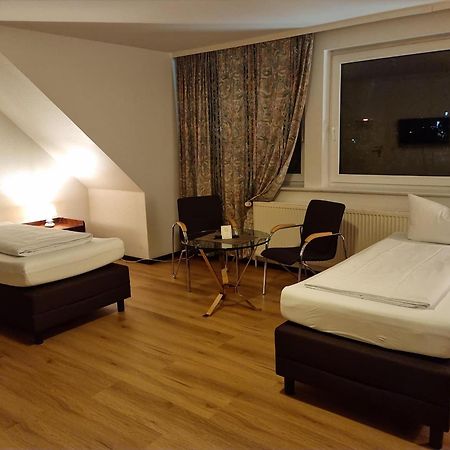 Erbenholz Hotel 拉岑 外观 照片