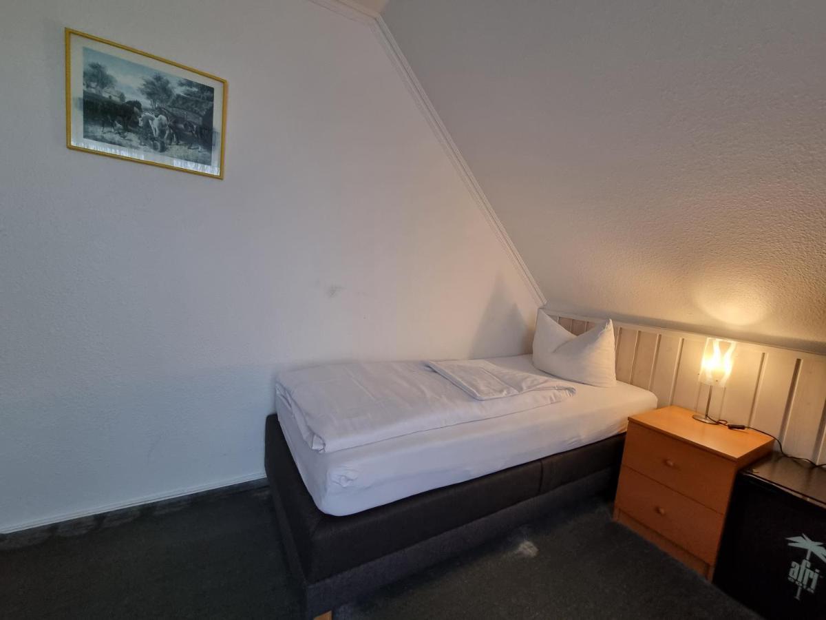 Erbenholz Hotel 拉岑 外观 照片