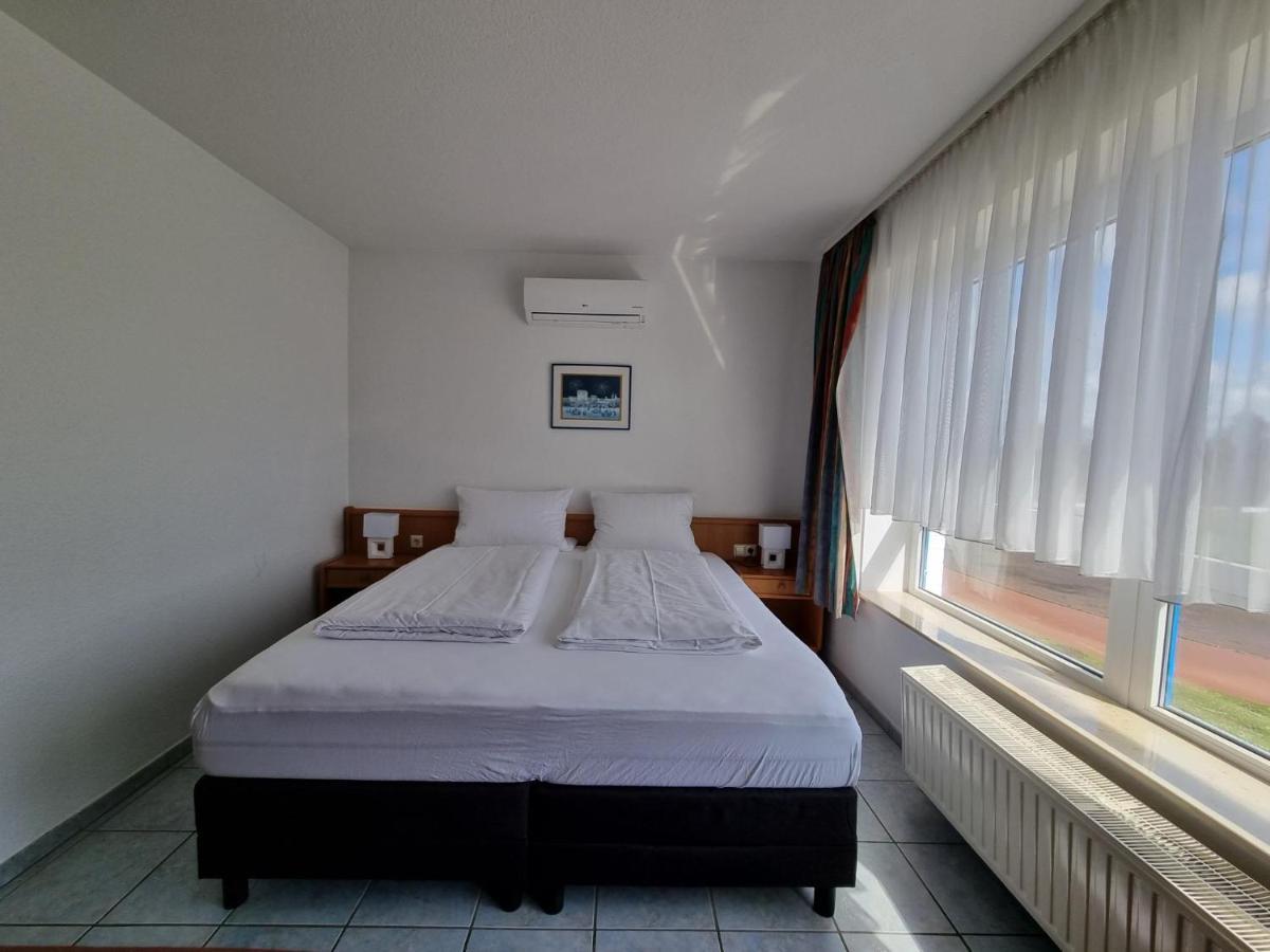 Erbenholz Hotel 拉岑 外观 照片